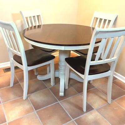 Farmhouse Style Dining Room Table And Chairs