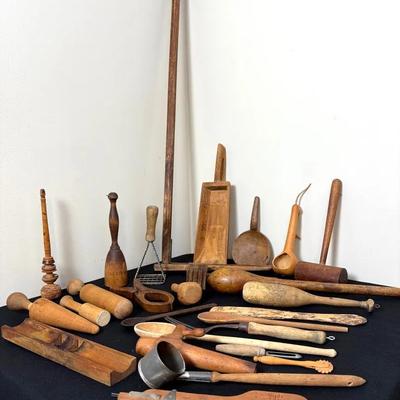 Unique Primitive Past Essentials 