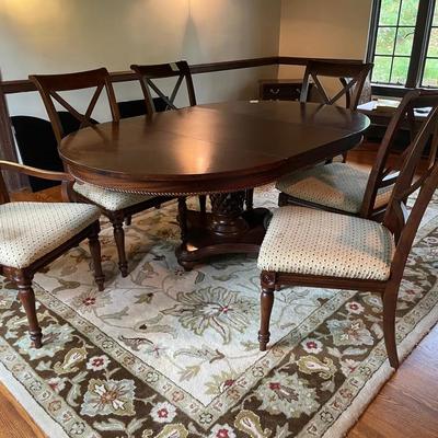 Round Or Oval Dining Table And 6 Chairs
