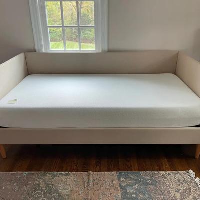 Twin Size Day Bed