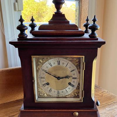 New Haven Clock Co. Mahogany Mantel Clock (See Comments)