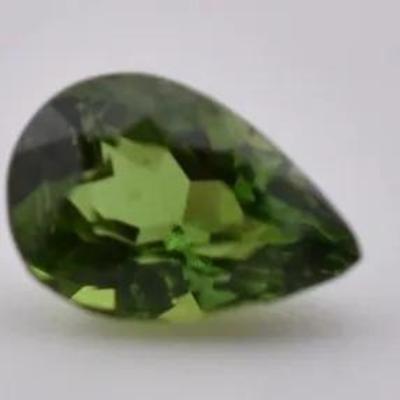 0.8 Carat Natural Unheated Pear Green Tourmaline - VS