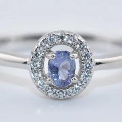 Sterling Silver Natural Unheated Tanzanite Ring - VVS to IF