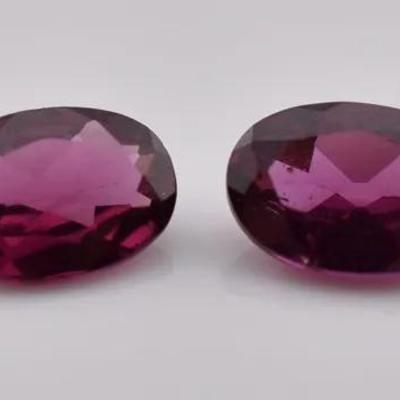 1 TCW Natural Unheated Oval Twin Rhodolite Garnets VVS to IF