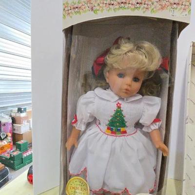 Collection of 3 collectible dolls