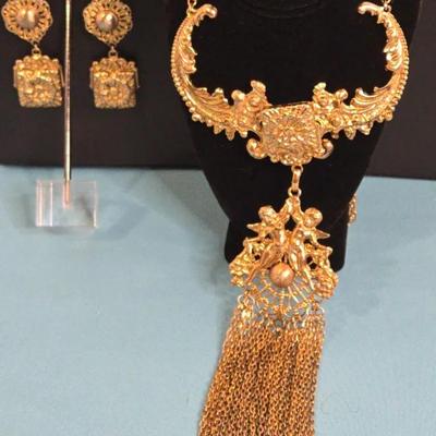 Antique Gold Toned Medallion And Earrings 