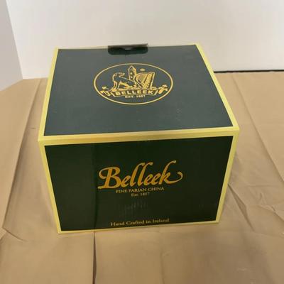 Belleek Fine Parian China Cashel Clock