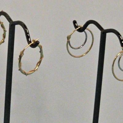 2 Pair Of 14K Yellow Gold Earrings 