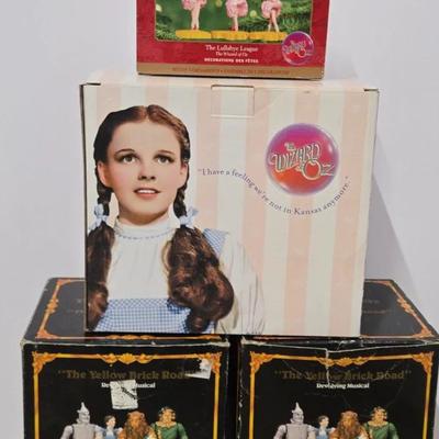Wizard Of Oz “Yellow Brick Road” Revolving Musical, Witch Bobbler, And Ornaments 