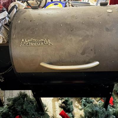 Sale Photo Thumbnail #28: Traeger Smoker