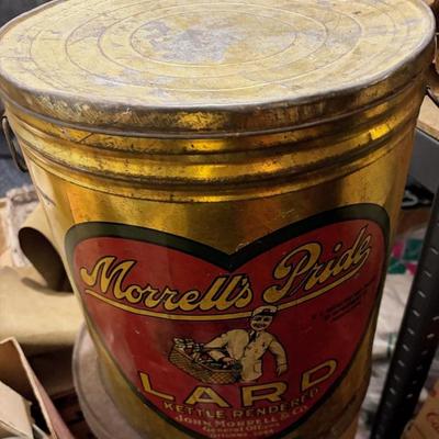 Sale Photo Thumbnail #30: Vintage Tin