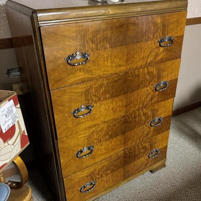 Sale Photo Thumbnail #11: Vintage Dresser