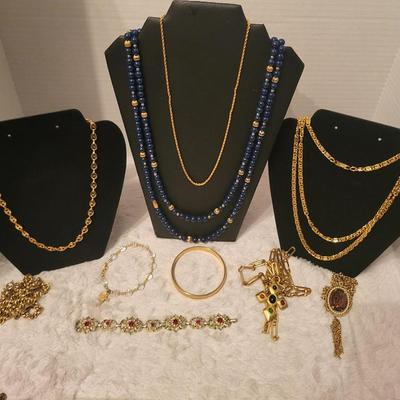 Sale Photo Thumbnail #40