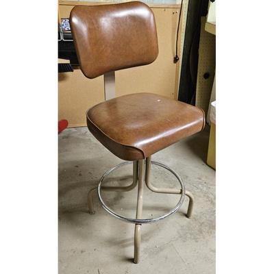 Vintage Industrial Swivel Work Stool – Brown Vinyl Seat w/ Backrest, Chrome Footrest, 25” Seat Height