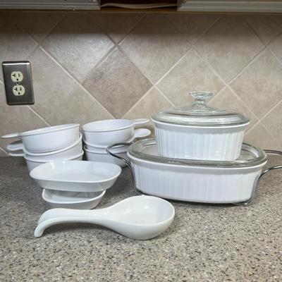 Set of White Vintage Corning Ware, ‘Grab It’ Bowls, Round & Rectangular Casserole Dish w/ Glass Lids, Pyroceram