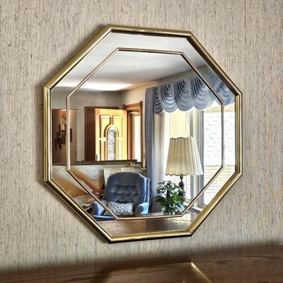  Decorative Wall Mirror in Gold Tone Frame - Octagonal 31" Diameter