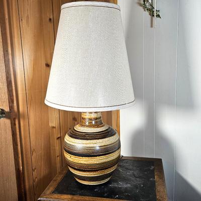  Vintage Mid-Century Pottery Table Lamp Brown & Tan Striped Glaze w/ Original Shade 38”