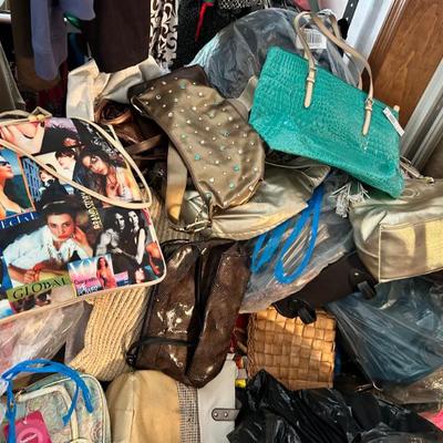 Sale Photo Thumbnail #21: Purses