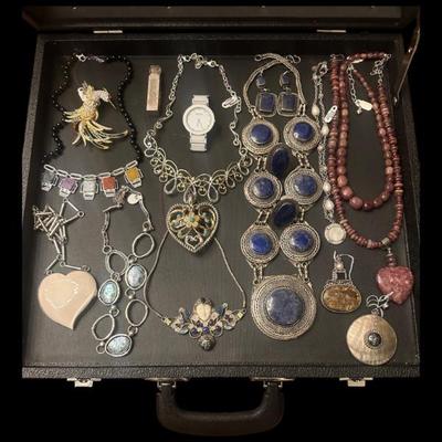 Sale Photo Thumbnail #125