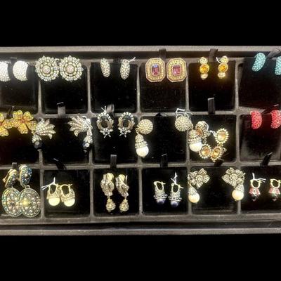 Sale Photo Thumbnail #108