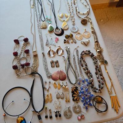 Sale Photo Thumbnail #15