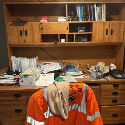 Desk with hutch