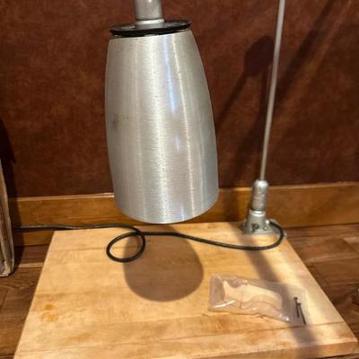 Meat carving tray with lamp