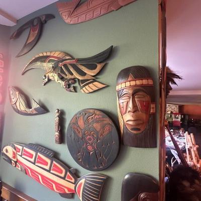 Tribal masks & decor