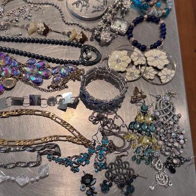 Sale Photo Thumbnail #20