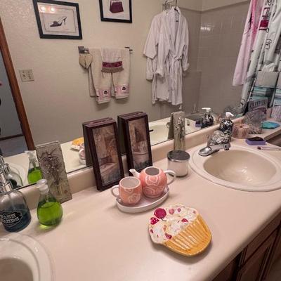 Sale Photo Thumbnail #394