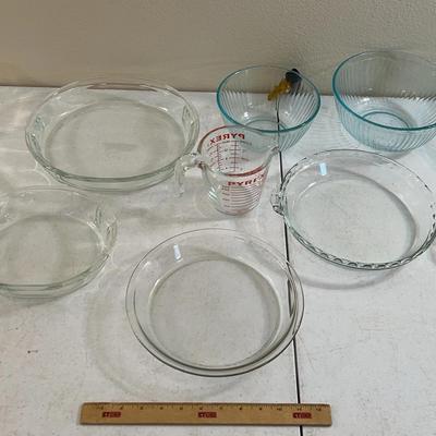 Pyrex Lot - Pie Pans, Loaf Pans, Mixing Bowls 