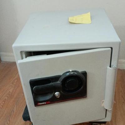 Sentry Safe With Combination 16x17x17, Made In USA
