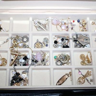 Sale Photo Thumbnail #12
