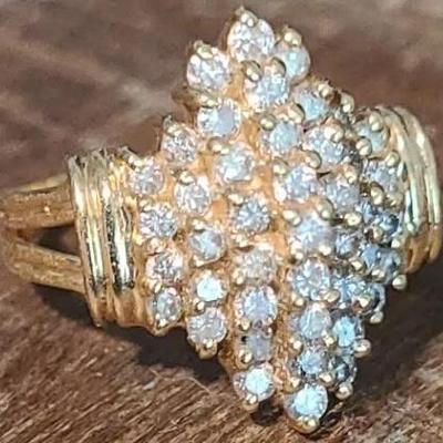 14k Diamond Cluster Cocktail Ring (3.90 g)