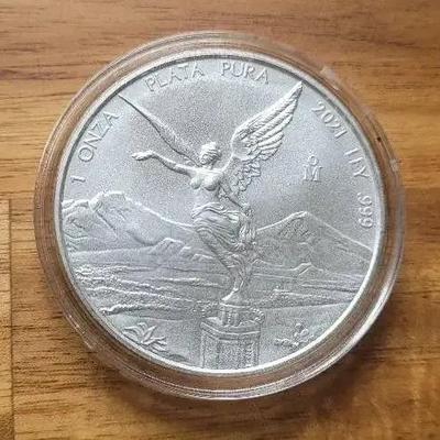 2021 Mexico Libertad 1 Onza Silver Coin – .999 Fine Plata Pura