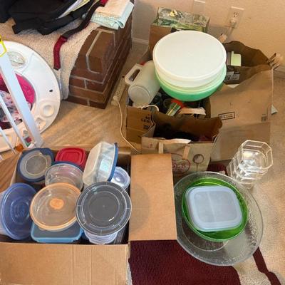 Sale Photo Thumbnail #20: Storage containers