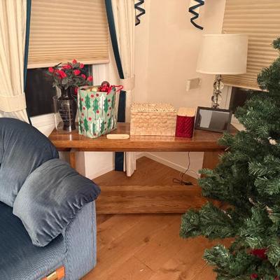Sale Photo Thumbnail #18: sofa table