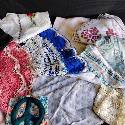 Ct335 mystery lot vintage linen