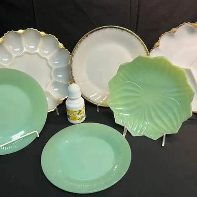 Ct379v fire king milk glass and avon milk glass