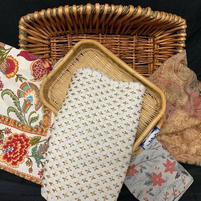 Ct343 table linens baskets