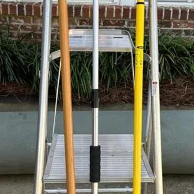 Werner Step Ladder, Rubbermaid Brush, Wash Brush, Light Bulb Changer Kit 