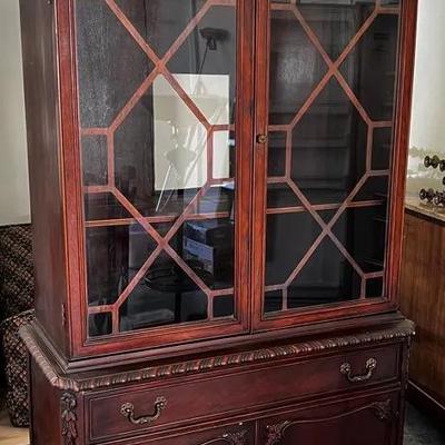 China Cabinet•China Hutch•Book Shelf