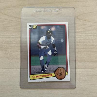 Sale Photo Thumbnail #25: 1983 Donruss #35 Rickey Henderson