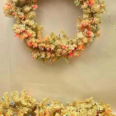 Champagne Christmas Wreath with Garland 