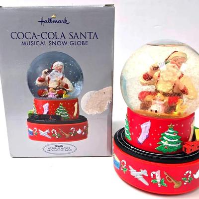"Hallmark" Coca-Cola Musical Santa Globe