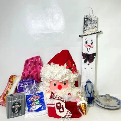 “Salmon Falls Stoneware” & Holiday Ornamentation 