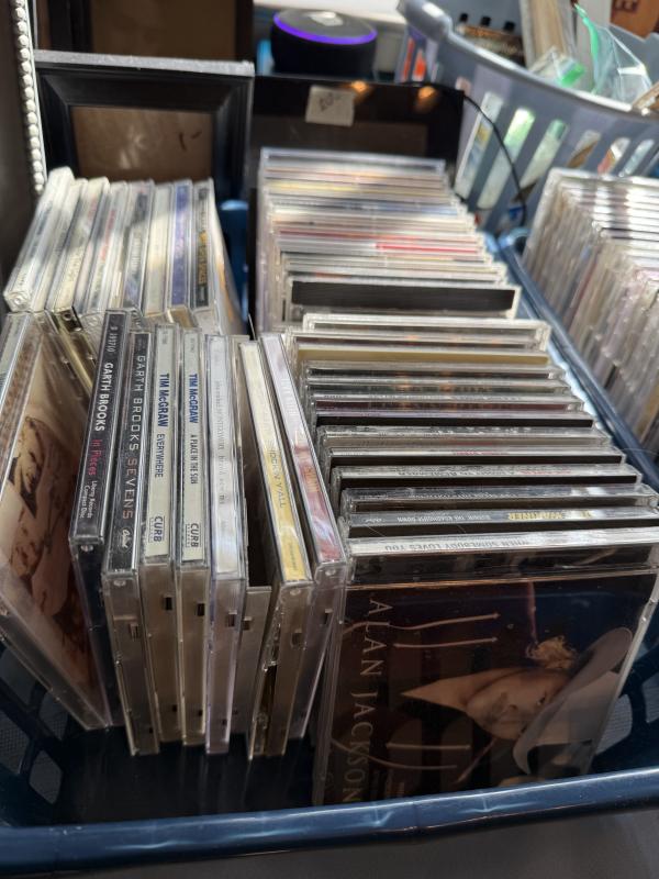 Sale Photo Thumbnail #146