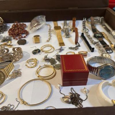 Sale Photo Thumbnail #579