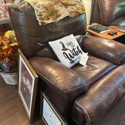 Sale Photo Thumbnail #317