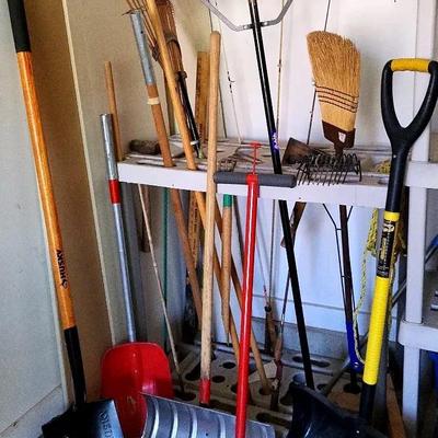 10+ Yard Hand Tools, Tool Holder 
